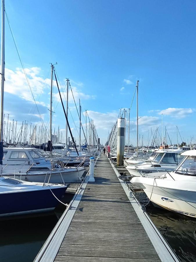 Le Kenav - Studio A 300 M Du Port Locmiquélic Kültér fotó